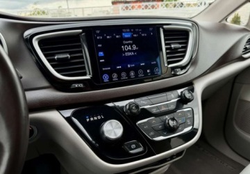 Chrysler Pacifica II 3.6 V6 291KM 2017 Chrysler Pacifica Chrysler Pacifica 3.6 Benzyna 290KM, zdjęcie 12