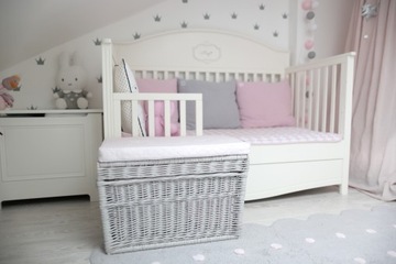 Ines elegant white łóżeczko 70x140 z funkcją tapczanika
