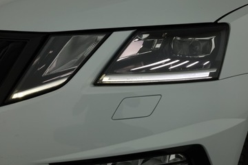 Skoda Octavia III RS Kombi Facelifting 2.0 TSI 230KM 2018 Skoda Octavia RS 2.0 TSI, Salon Polska, zdjęcie 23