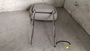 MERCEDES C TŘÍDA W204 PODHLAVNÍK SEDADLA PŘEDNÍ SVĚTLÝ KŮŽE