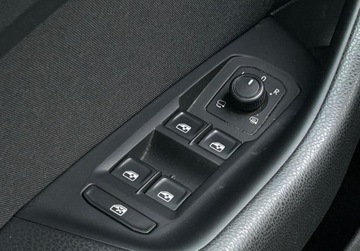 Volkswagen Passat B8 Limousine Facelifting 1.5 TSI EVO 150KM 2021 Volkswagen Passat Business Pakiety, ACC, Kamera, GPS, Podgrzewane fotele,, zdjęcie 18