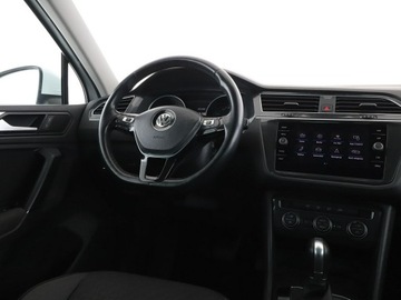 Volkswagen Tiguan II SUV 2.0 TDI 150KM 2018 Volkswagen Tiguan niski przebieg automat, zdjęcie 15