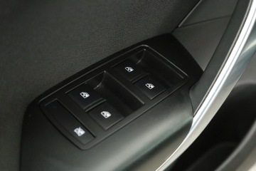 Opel Insignia I Sedan Facelifting 2.0 CDTI ECOTEC 163KM 2014 Opel Insignia 2.0 CDTI, Salon Polska, Xenon, zdjęcie 16