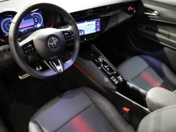 Alfa Romeo Junior SUV 1.2 Hybrid 145KM 2025 ALFA ROMEO Junior Ibrida Suv 1.2 (145KM) 2025, zdjęcie 4