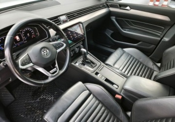 Volkswagen Passat B8 Limousine Facelifting 2.0 TDI 190KM 2020 Volkswagen Passat Elegance 4MOTION, Panorama, GPS, LED Matrix, Kamera, ACC, zdjęcie 5