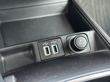 Ford Mondeo V Kombi Facelifting 2.0 EcoBlue 150KM 2021 Ford Mondeo 2.0 EcoBlue 150KM 2021 Titanium, zdjęcie 19