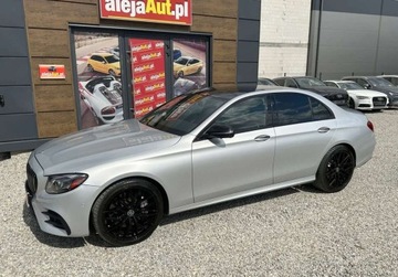 Mercedes Klasa E W213 Limuzyna AMG 3.0 53 AMG 435KM 2019 Mercedes-Benz Klasa E 4x4 E 53 AMG 3.0 BENZ 435 KM 2019r Warszawa 3.0
