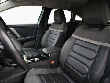 Citroen C4 III SUV 1.2 PureTech 130KM 2021 Citroen C4 SalonPL Podgrzewane fotele szyba kierow, zdjęcie 11