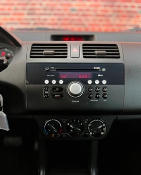 Suzuki Swift IV Hatchback 5d 1.3 92KM 2007 Suzuki Swift Automat Alu Isofix Gwarancja w cenie VFJF 1.3 Benzyna 92KM, zdjęcie 18