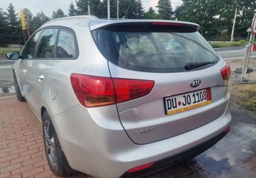 Kia Ceed II Kombi 1.6 GDI 135KM 2014 Kia Ceed 1.6Benzynaniski przebiegBezwypadkowazobacz 1.6 Benzyna 135KM, zdjęcie 5