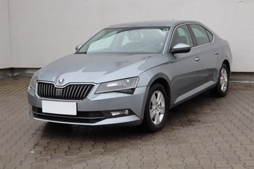 Skoda Superb III Liftback 1.4 TSI 150KM 2016 Skoda Superb 1.4 TSI, Salon Polska, Xenon, zdjęcie 1