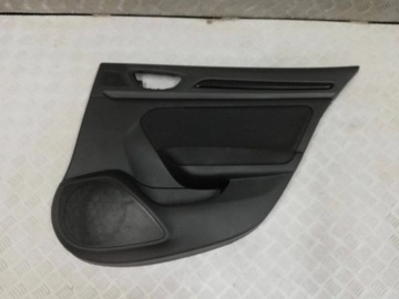 BOCZEK DRZWI PRAWY TYŁ RENAULT MEGANE IV KOMBI