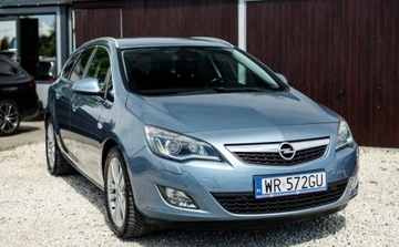 Opel Astra J Sports Tourer 1.4 Turbo ECOTEC 140KM 2011 Opel Astra 1.4T 140KM Led Xenon PDC Climatronic serwis ASO Alu 1.4 Benzyna, zdjęcie 11