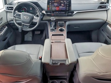 Toyota Sienna III 2021 Toyota Sienna XLE 2021 2.5 Hybryda 245KM, zdjęcie 8