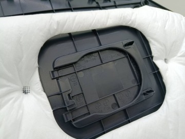 TOYOTA RAV4 V LIFT БОКОВАЯ ОБИВКА БАГАЖНИКА ЛЕВАЯ ЗАДНЯЯ 64740-42161