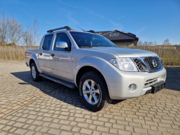 Nissan Navara III King Cab Facelifting 2.5D 190KM 2013 NISSAN NAVARA PICK-UP 4X4