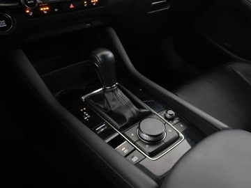 Mazda 3 IV Hatchback 2.0 Skyactiv-X 180KM 2019 Mazda 3 automat mHEV skóra full LED navi kamera i, zdjęcie 29