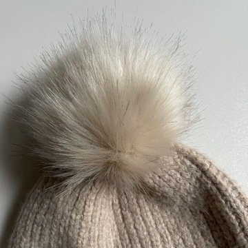 ZARA Czapka Beanie Wełna Beż Pompon