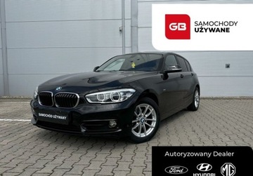 BMW Seria 1 F20-F21 2017 BMW Seria 1 118i 136KM AT8 Sport Line Salon PL 1.5 Benzyna 136KM