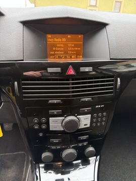 Opel Astra H Hatchback 5d 1.4 TWINPORT ecoFLEX 90KM 2009 Opel Astra TYLKO 141tyśkm! 1WŁ 2009r LIFT Max Opcja COSMO Skóry 1.4 IDEAŁ, zdjęcie 11