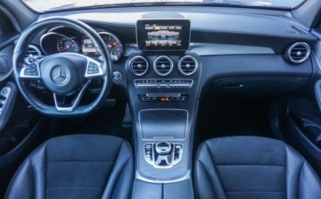 Mercedes GLC C253 SUV 2.0 250 211KM 2018 Mercedes-Benz GLC 4x4 2.0 Benzyna 211KM, zdjęcie 13