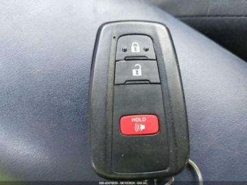 Toyota C-HR I 2021 Toyota C-HR 2021 TOYOTA C-HR XLE 2.0 Benzyna 144KM, zdjęcie 9