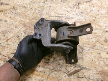 CITROEN C-CROSSER UCHYCENÍ ULOŽENÍ MOTORU 2.2 HDI