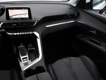 Peugeot 3008 II Crossover 1.2 PureTech 130KM 2018 Peugeot 3008 1.2 PureTech, Salon Polska, Automat, zdjęcie 7