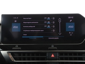 Citroen C4 III SUV 1.2 PureTech 130KM 2020 Citroen C4 full LED klima auto navi kamera i, zdjęcie 24