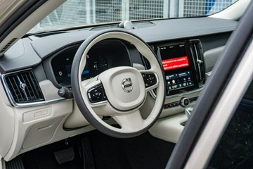 Volvo V90 II Plug-In Facelifting 2.0 T8 Plug-In Hybrid 455KM 2025 Volvo V90 Ultra Dark T8 AWD Plug-in hybrid (310 +, zdjęcie 14