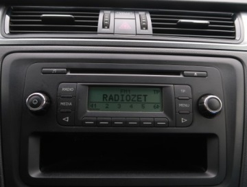 Skoda Rapid II Spaceback 1.2 MPI 75KM 2014 Skoda Rapid 1.2 MPI, Salon Polska, GAZ, Klima, zdjęcie 11