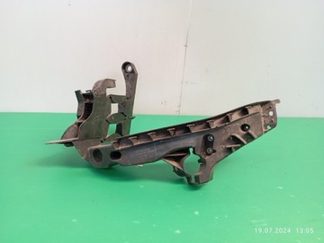 AUDI A4 B8 ŚLIZGI UCHWYT MOCOWANIE REFLEKTORA LAMPY LEWY 8K0805607