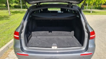 Mercedes Klasa E W213 Kombi Plug-in Facelifting 2.0 E300de 306KM 2020 Mercedes E-300 Plug-in Hybrid/Diesel, zdjęcie 9