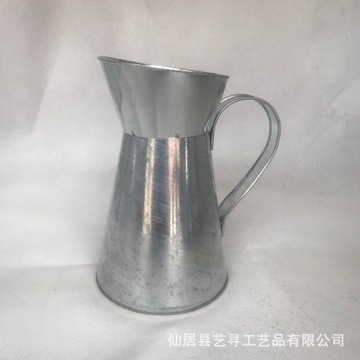 DZBANEK METALOWY OCYNKOWANY VINTAGE MAŁY 16 CM