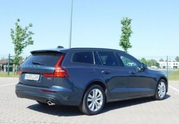 Volvo V60 II  2021 Volvo V60 z Gwarancja Bezwypadkowy Model 2022r 2.0 Benzyna 163KM, zdjęcie 14