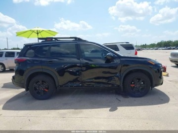 Nissan 2025 Nissan Rogue Rock Creek 2025 1.5 Benzyna 201KM, zdjęcie 5