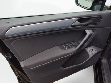 Volkswagen Tiguan II SUV Facelifting 2.0 TDI 150KM 2022 Volkswagen Tiguan Faktura23 ACC Navi Podgrz.Foteletyl IQ LED matrix Model, zdjęcie 8