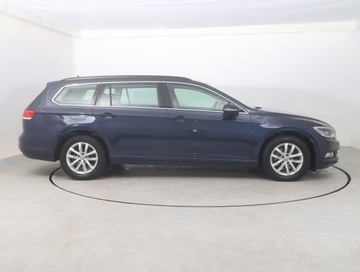 Volkswagen Passat B8 Variant 2.0 TDI BlueMotion SCR 150KM 2016 VW Passat 2.0 TDI, Salon Polska, Serwis ASO, Navi, zdjęcie 5
