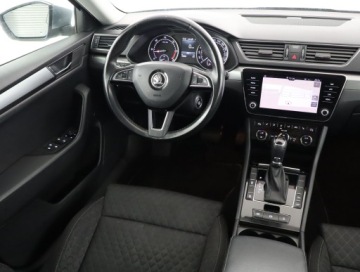 Skoda Superb III Liftback 2.0 TDI 190KM 2017 Skoda Superb 2.0 TDI, Salon Polska, Serwis ASO, zdjęcie 5