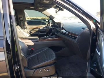 Cadillac Escalade III 2022 Cadillac Escalade 2022r., 6.2L, ESV, 4WD, 4dr Sport Platinum 6.2 Benzyna, zdjęcie 8