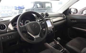 Suzuki 2025 Suzuki Vitara DEMO Elegance 1,4 Mild Hybrid 4WD 6MT 2025 MC 1.4 Benzyna, zdjęcie 7