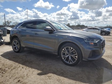 Audi Q8 2021 Audi Q8 Premium Plus S-Line 2021 3.0l 3.0 Benzyna 335KM, zdjęcie 4