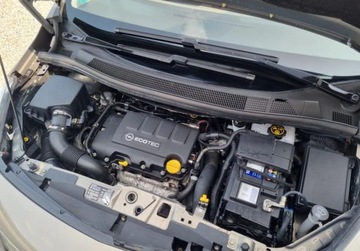 Opel Meriva II Mikrovan 1.4 Turbo ECOTEC 120KM 2011 Opel Meriva Wyjatkowa 1.4 Benzyna BOGATA WERSJA Oryginal NISKI PRZEBIEG Za, zdjęcie 16