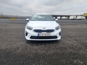 Kia Ceed II Kombi Facelifting 1.4 DOHC 100KM 2018 Kia Ceed 1.4 100KM 2018 – Niski przebieg Książka serwisowa Benzyna, zdjęcie 6
