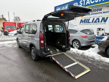 Peugeot Rifter Standard 1.5 BlueHDI 130KM 2022 Peugeot RIFTER Niepełnosprawnych inwalida PFRON, zdjęcie 1