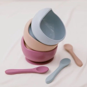Miseczka z przyssawką Miska silikonowa z łyżeczką dla dzieci dusky lilac