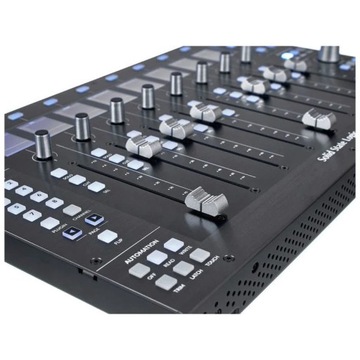 SSL UF8 РАСШИРЕННЫЙ КОНТРОЛЛЕР DAW