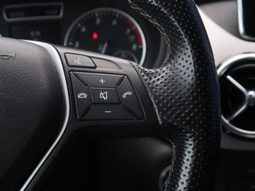 Mercedes Klasa B W246 Sports Tourer 180 BlueEFFICIENCY 122KM 2013 Mercedes B B 180, Skóra, Navi, Xenon, Bi-Xenon, zdjęcie 18