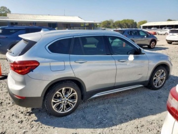 BMW X1 F48 2016 BMW X1 2016 BMW X1 XDRIVE28I 2.0 Benzyna 228KM, zdjęcie 2