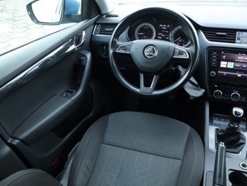 Skoda Octavia III Kombi Facelifting 2.0 TDI 150KM 2017 Skoda Octavia 2.0 TDI, Salon Polska, Serwis ASO, zdjęcie 6